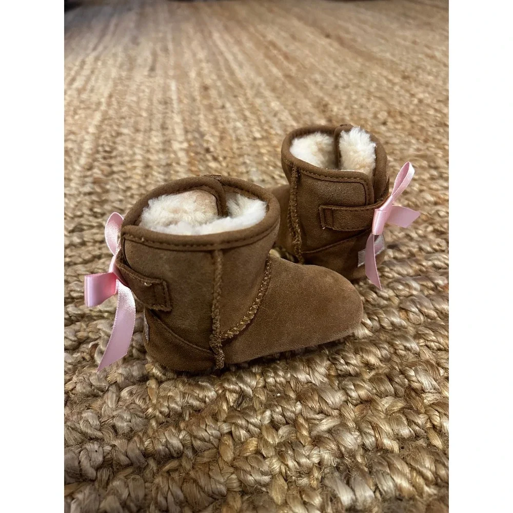 UGG Australia Baby Girls Brown Sheepskin Boots‎ Pink Bows Size 2 EU 18